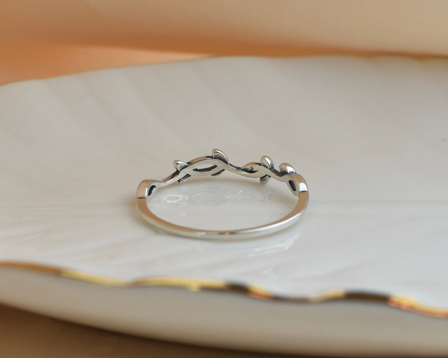 Petite Sterling Silver Leaves Ring