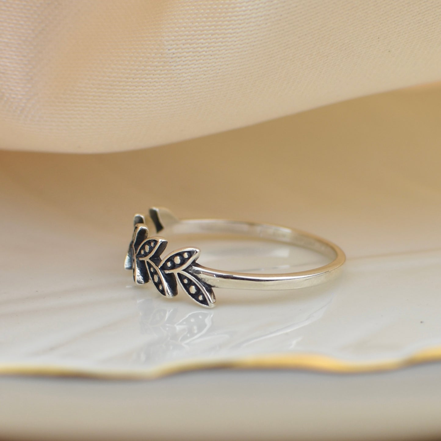 Leaves Ring | Sterling Silver