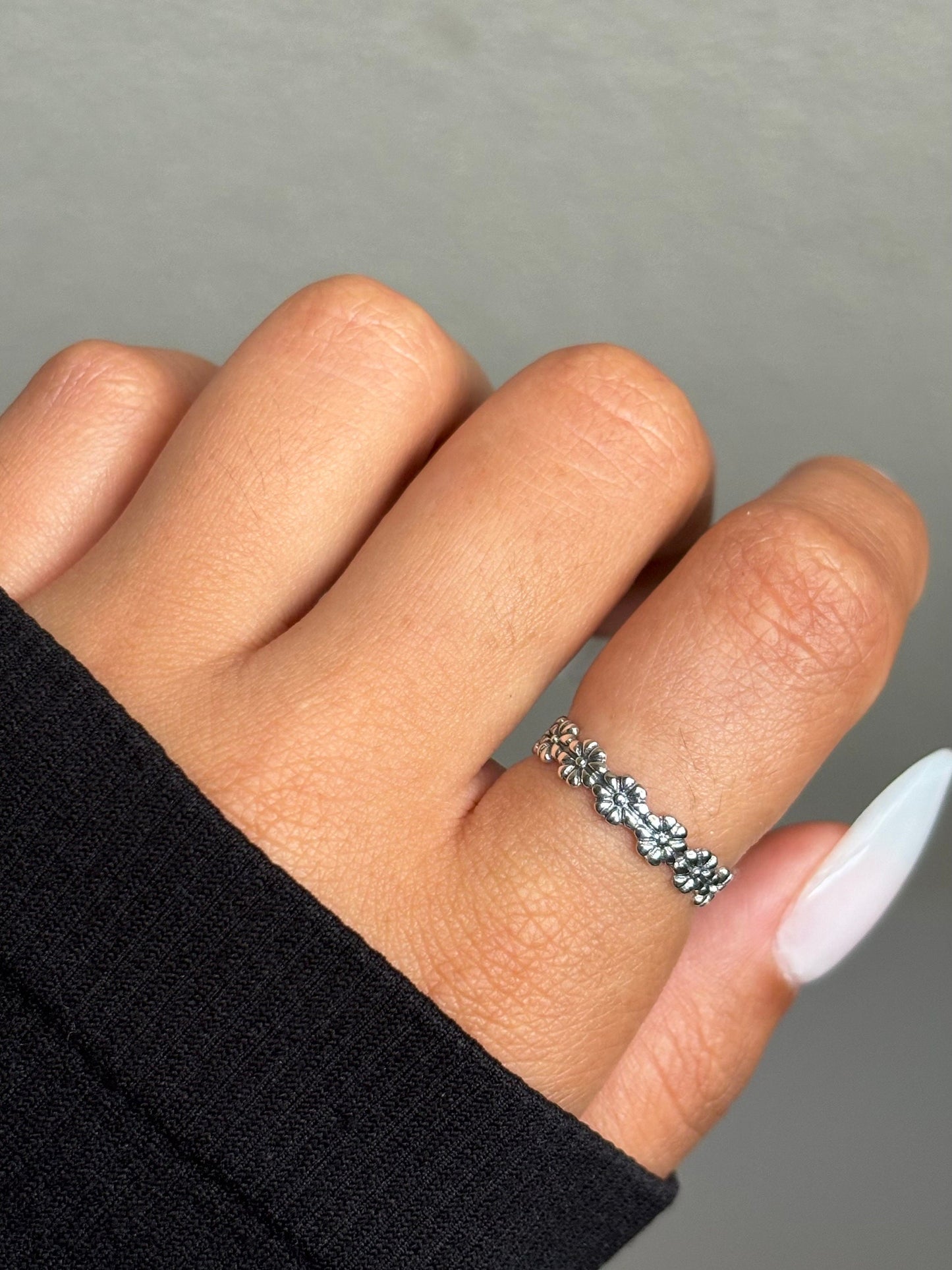 Eternity Daisy Sterling Silver Ring